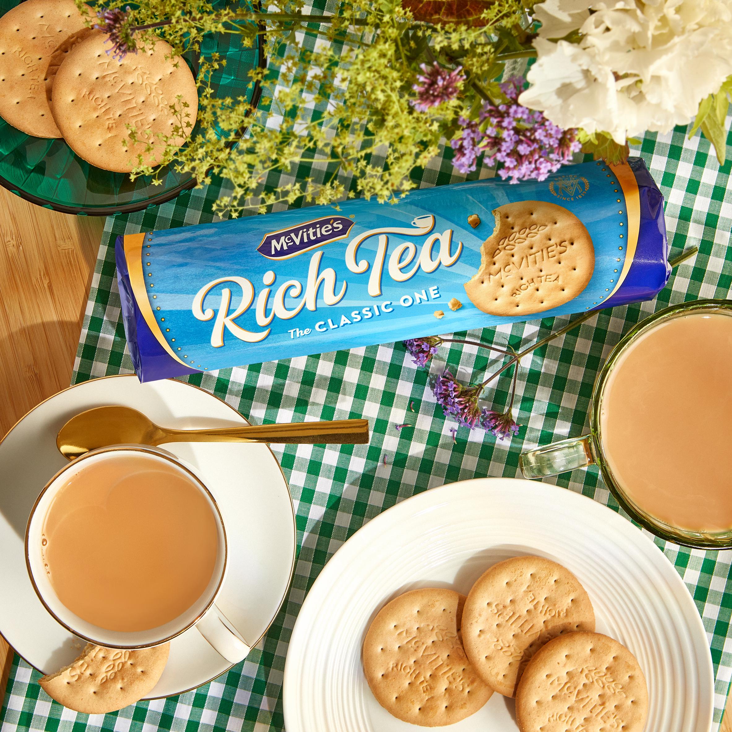 McVitie's Rich Tea The Classic One Biscuits Twin Pack 2x300g